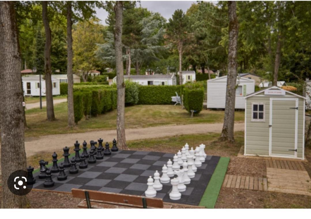 Location Mobil-Home Le Parc Des Roches Saint-Cheron Exterior photo